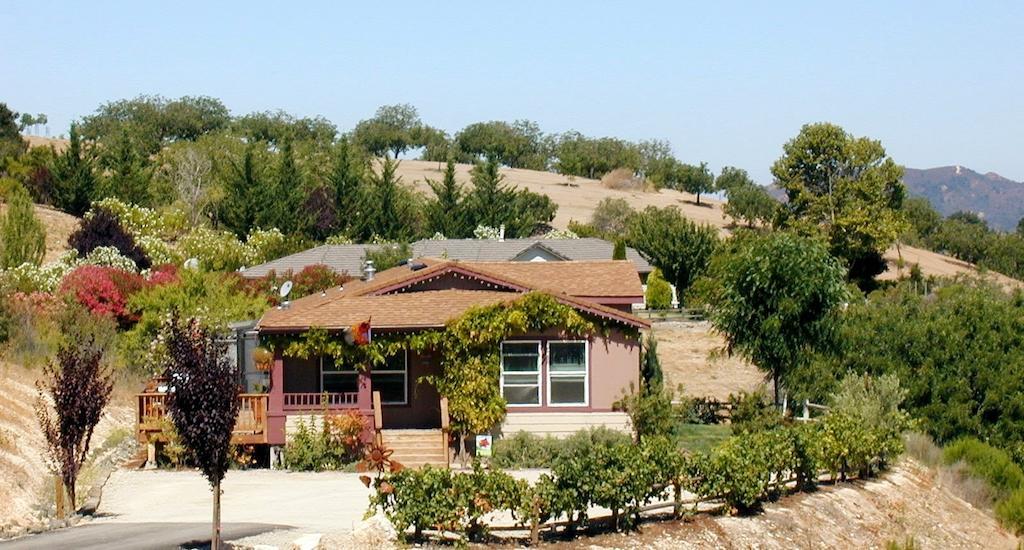 Sirena Vineyard Resort - 3 Bedroom Guest House ปาโซโรเบิลส์ ห้อง รูปภาพ